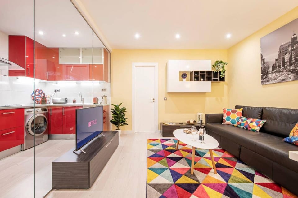 Kitchen or kitchenette, Living room