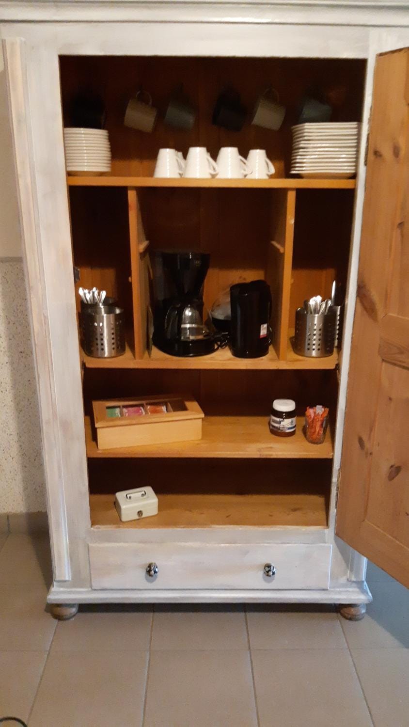 Coffee/tea facilities