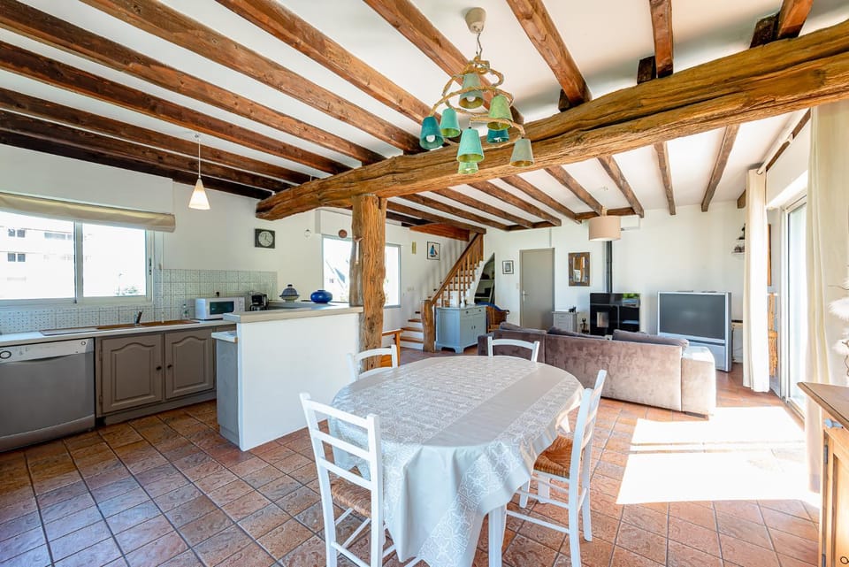 Les Hortensias à 50 m de la plage de Trestraou House in Perros-Guirec