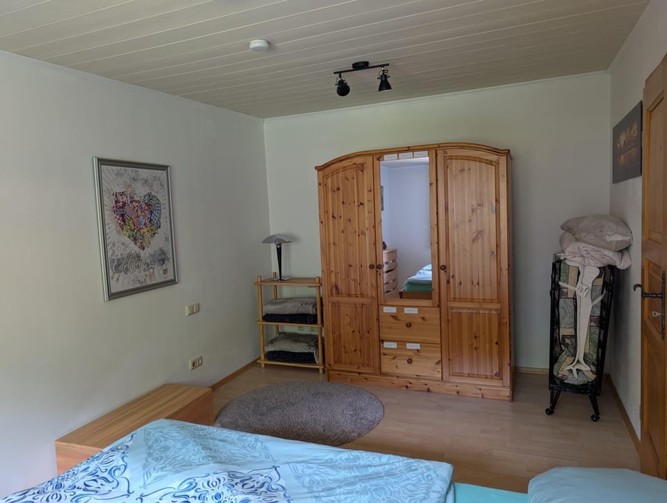 Bedroom, wardrobe