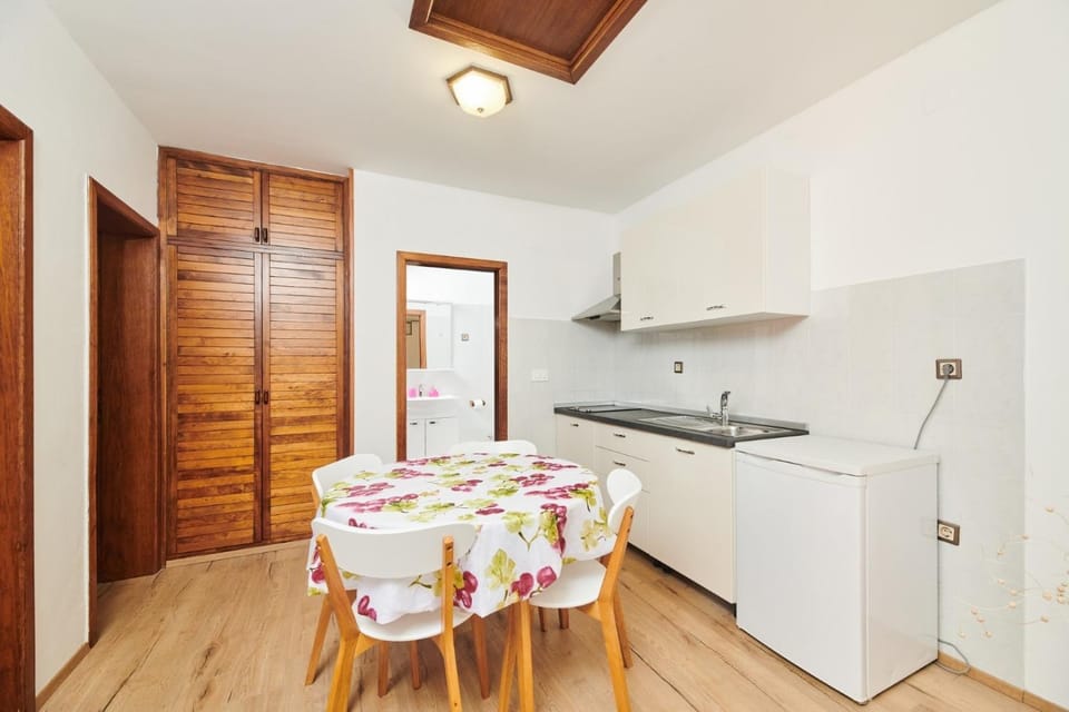 Apartments Mare & Sole Bed and Breakfast in Istria County