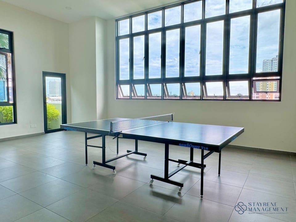 Game Room, Table tennis