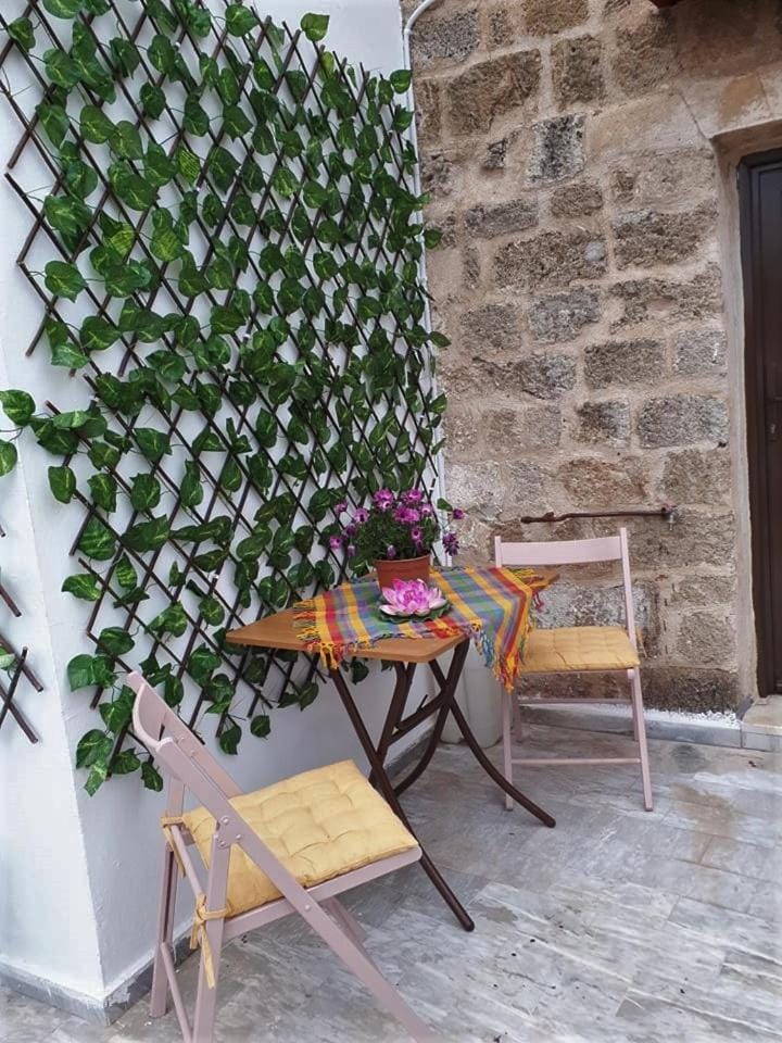 Traditional Stone house Apartment in Rhodes