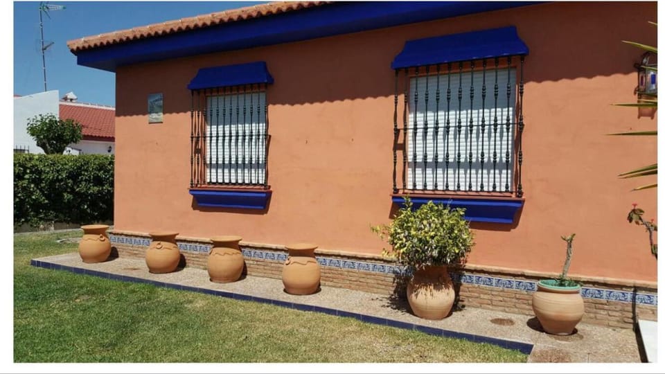 VILLA DELUXE CON PISCINA PRIVADA Villa in Matalascañas