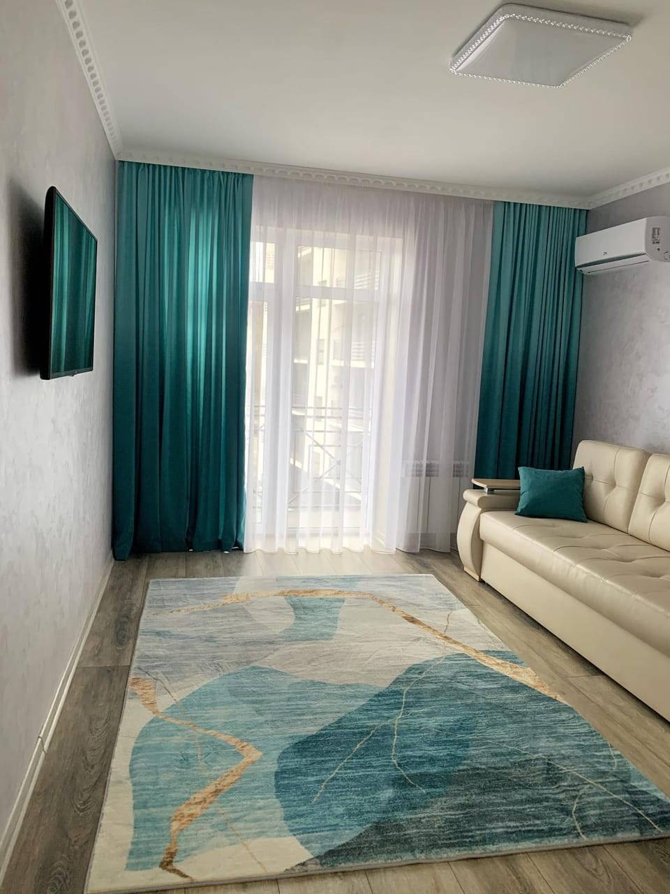 Communal lounge/ TV room, Bed, TV and multimedia, Living room, Seating area