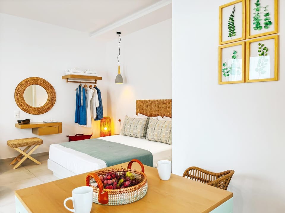 Bed, Decorative detail, Bedroom