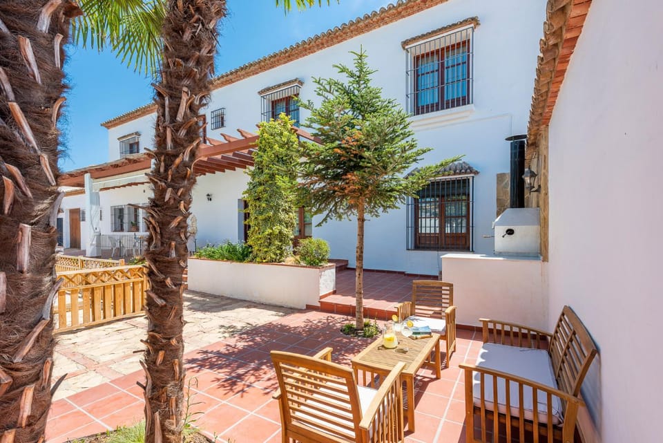 Garden, Balcony/Terrace