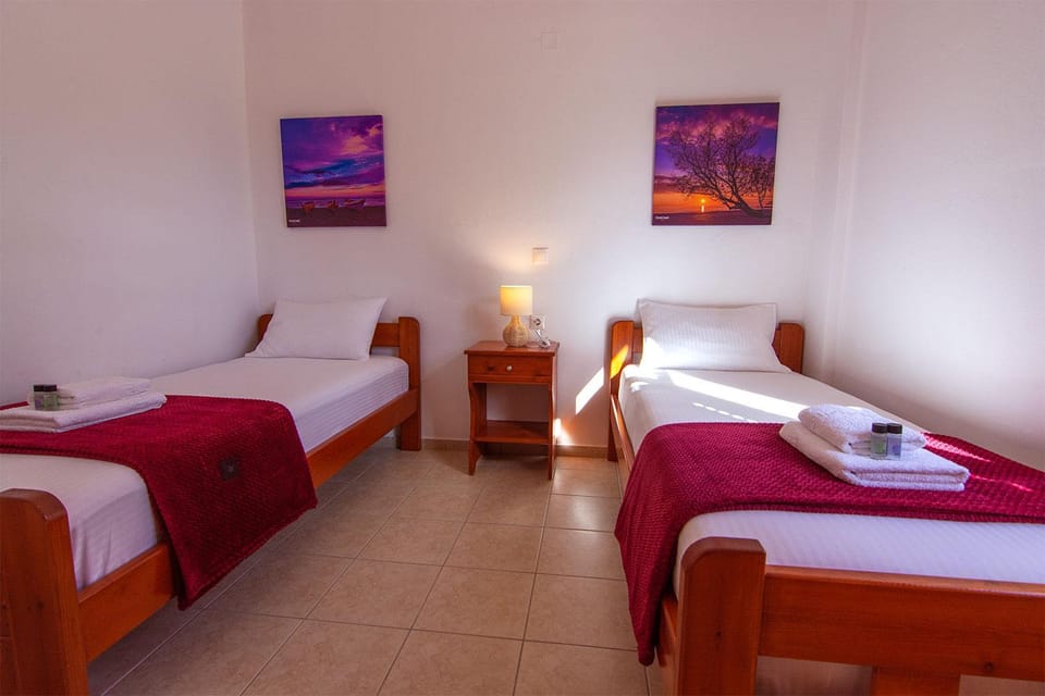 Bed, Photo of the whole room, Bedroom, Area and facilities, towels