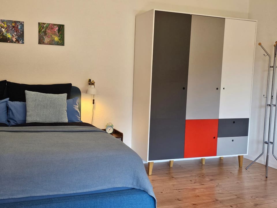 Bed, Photo of the whole room, Bedroom, wardrobe