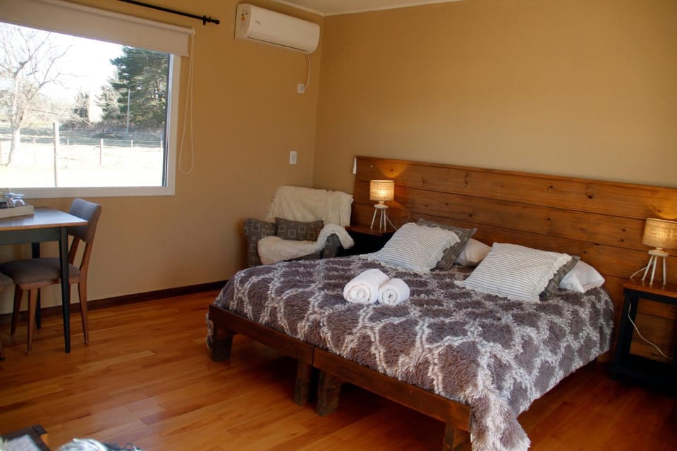 Bed, Photo of the whole room, Bedroom, towels, air conditioner
