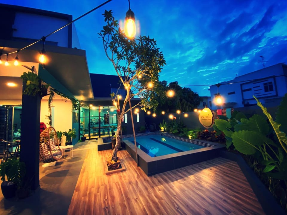 Garden view, Swimming pool, Sunset