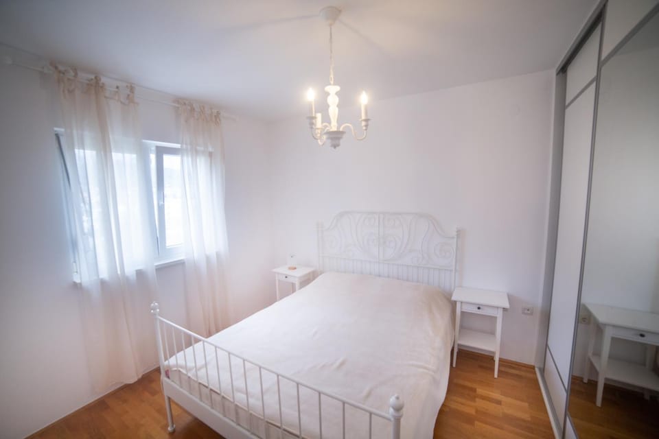 Apartment Plamenatz Apartment in Montenegro