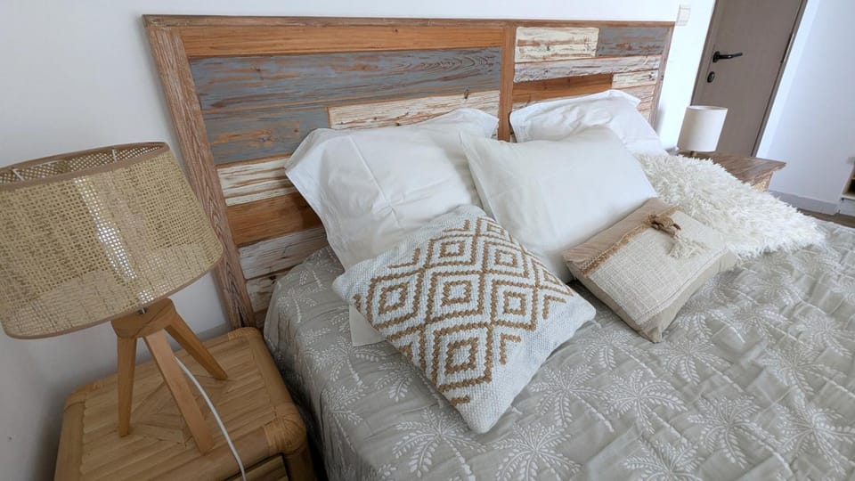 Bed, Decorative detail