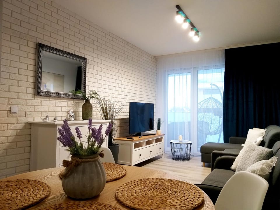 Apartament IKAR z widokiem na morze w kompleksie Platinium Rewal Apartment in West Pomeranian Voivodeship, Poland