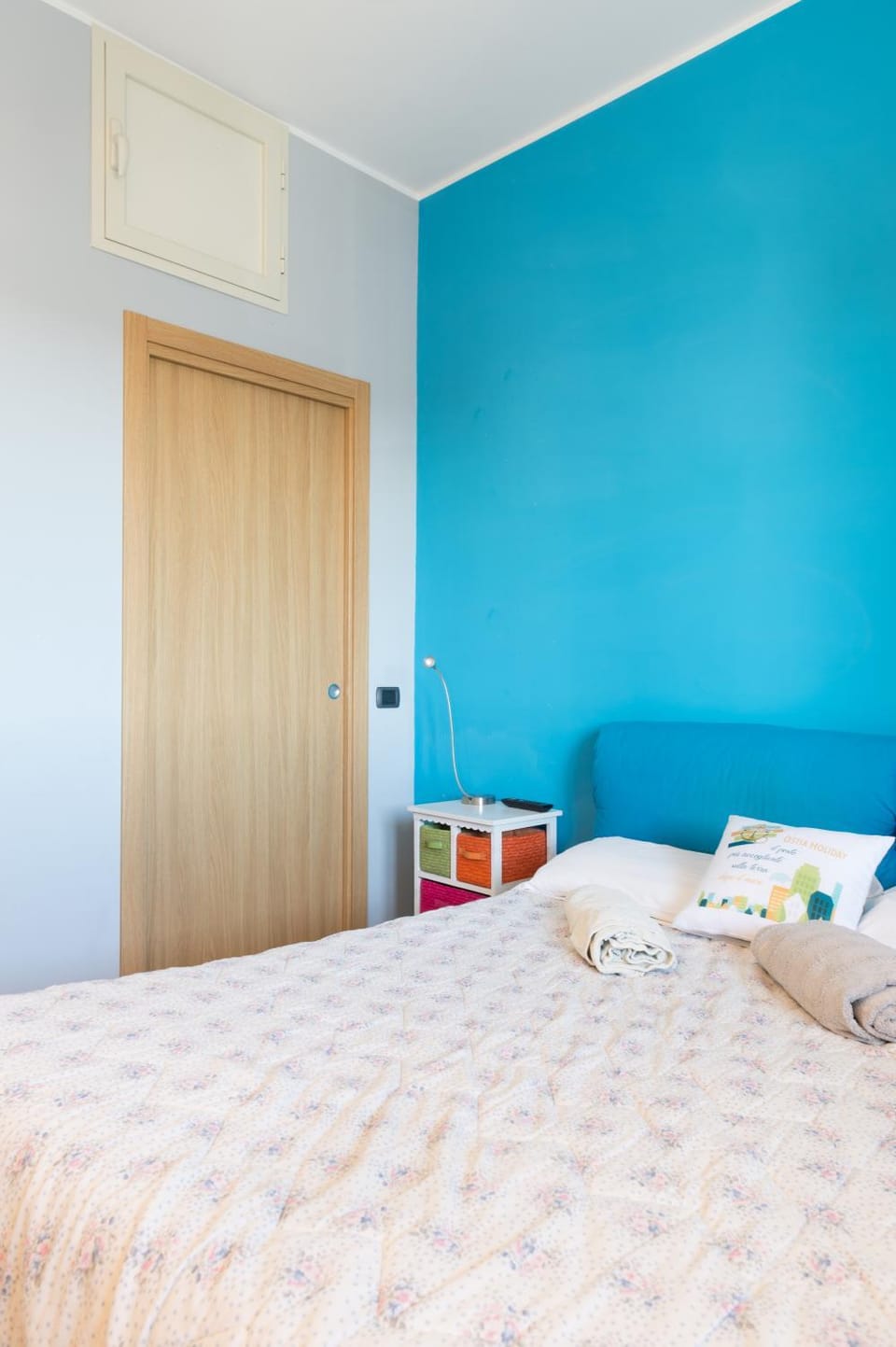 Bed, Photo of the whole room, Bedroom, air conditioner