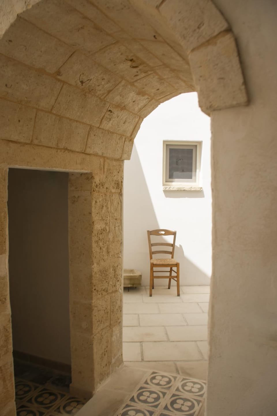 Summer, Inner courtyard view