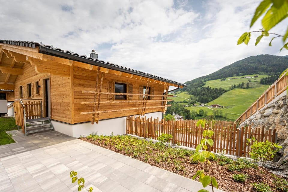 Property building, Balcony/Terrace