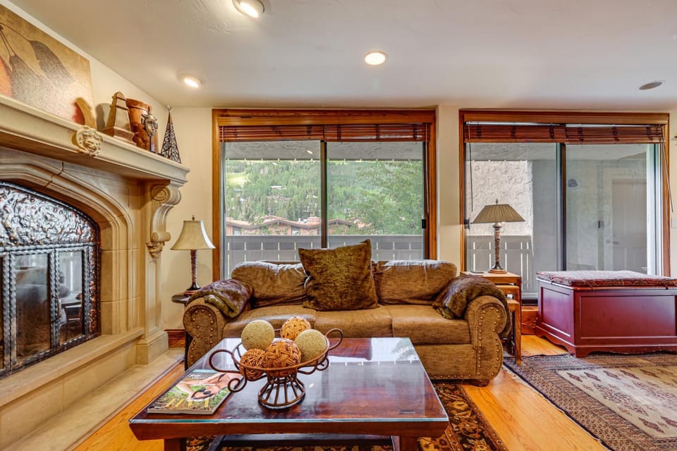 Updated Condo: Walk to Vail Village & Ski Shuttle! House in Vail