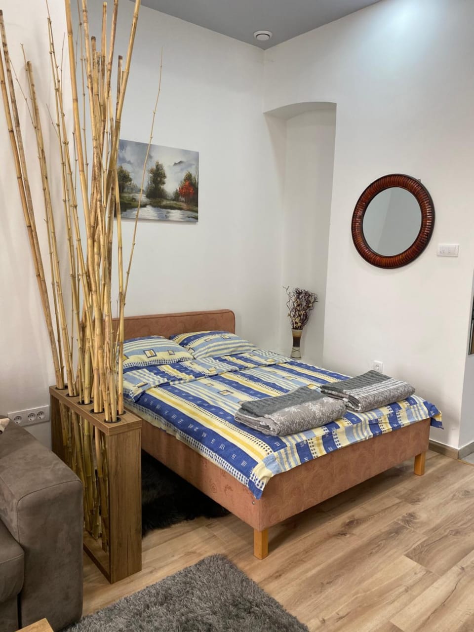 Bed, Photo of the whole room