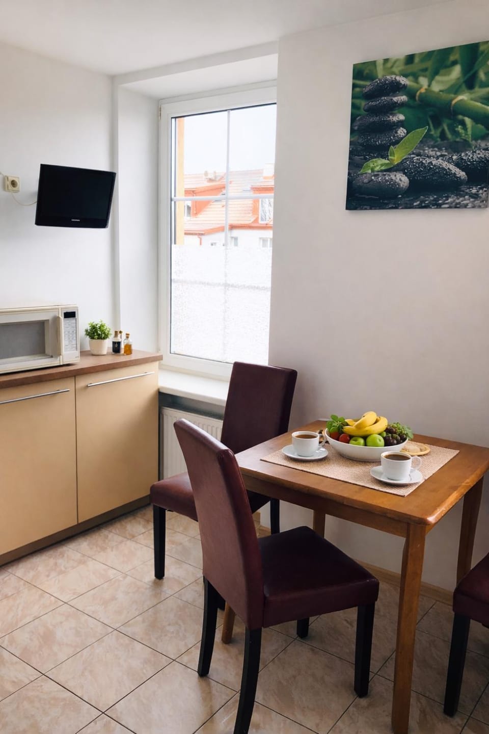 TV and multimedia, Kitchen or kitchenette