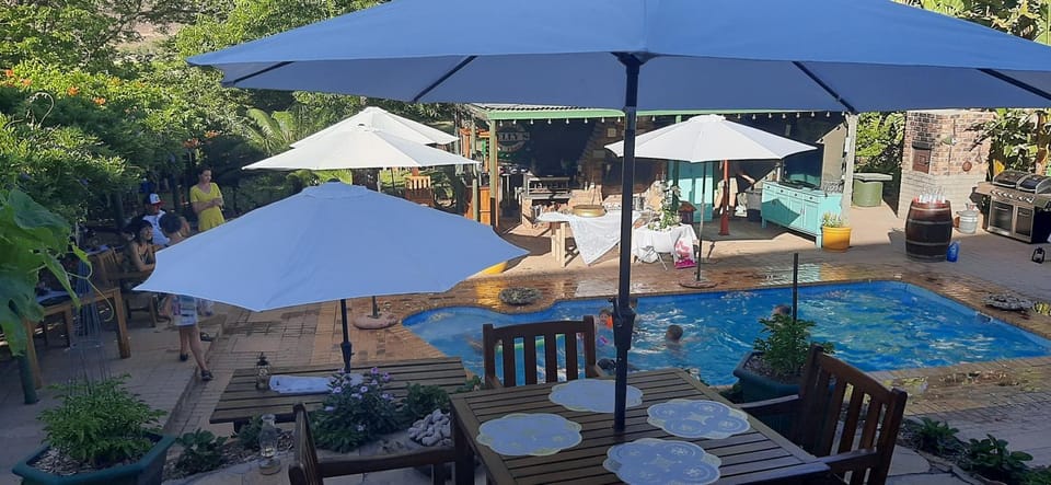 Property building, Day, Seating area, Swimming pool, Breakfast