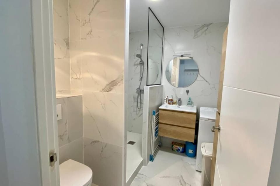 Shower, Bathroom