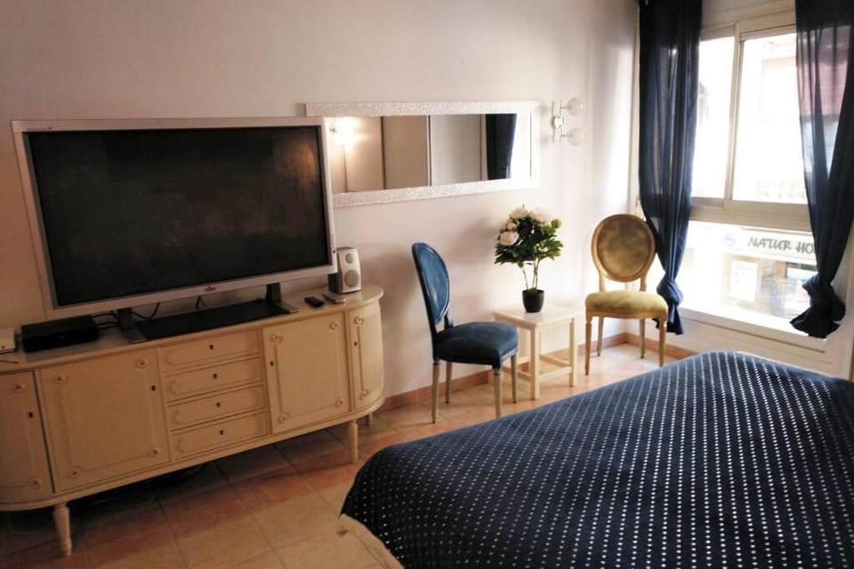 Monaco à 300m du Casino - Grand Studio avec Piscine Apartment in Avenue du Carnier