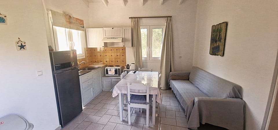 Dining area, furniture, kitchen