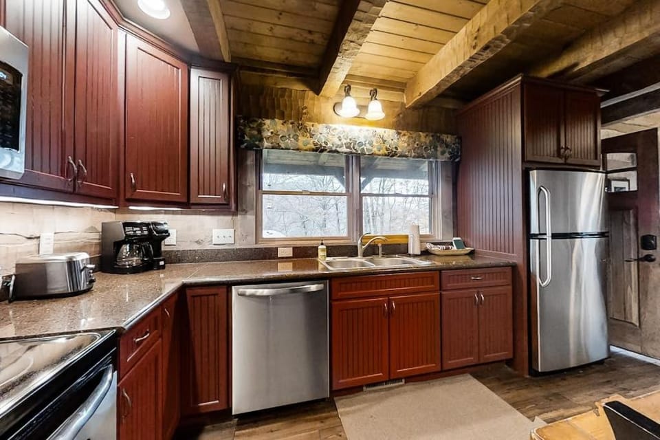 Bluebeary Bungalow House in Tennessee