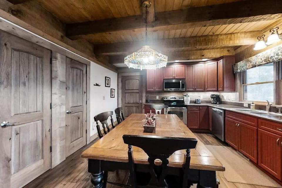 Bluebeary Bungalow House in Tennessee