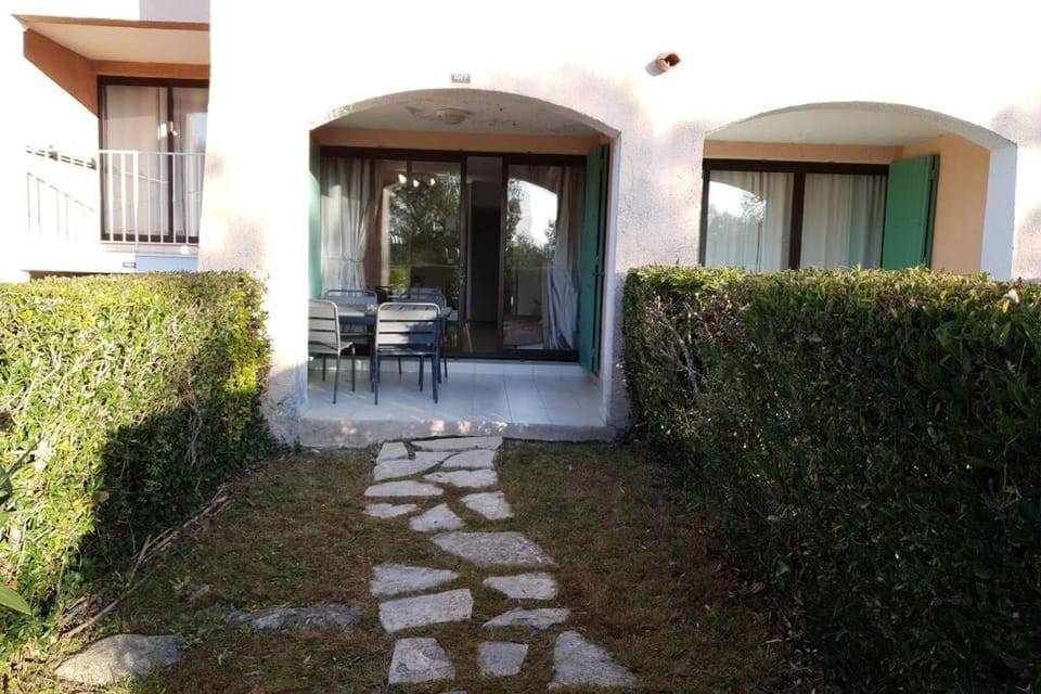 Les Parcs de Grimaud House in Grimaud