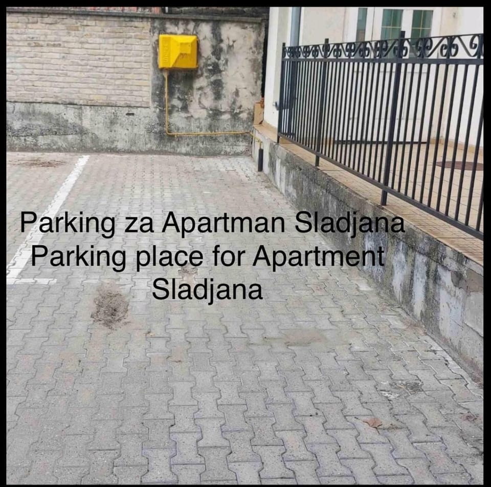 Neighbourhood, Parking