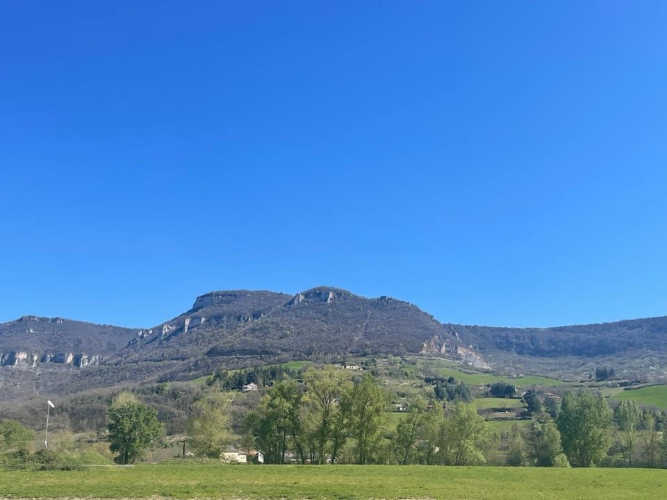 Appartement grand confort au cœur de Millau Apartment in Occitanie
