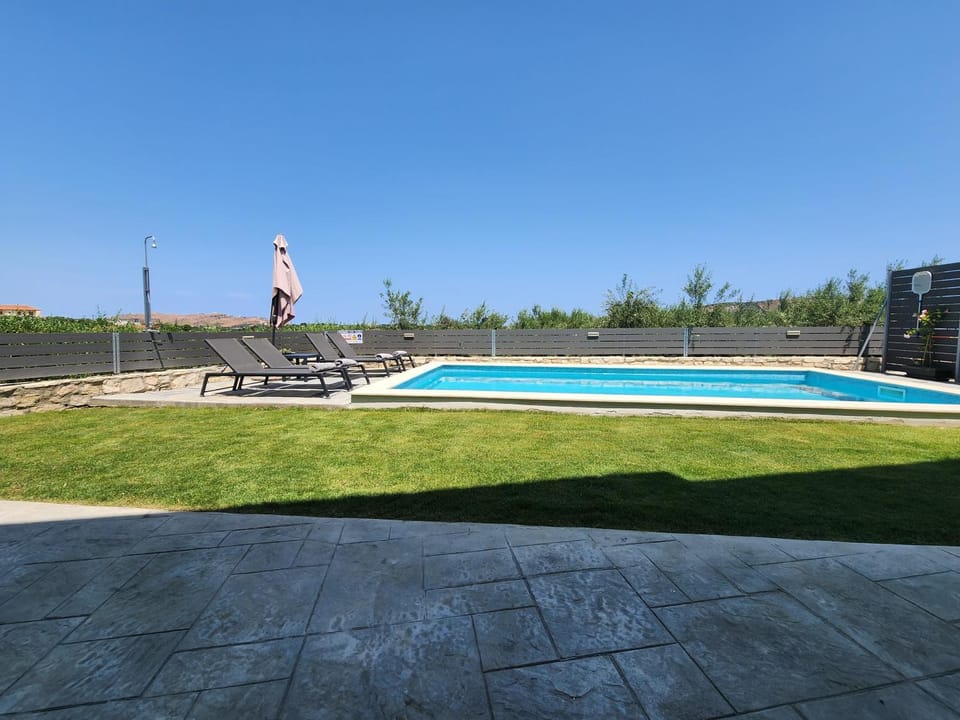 Villa Dionisia with private pool Apartment in Crete