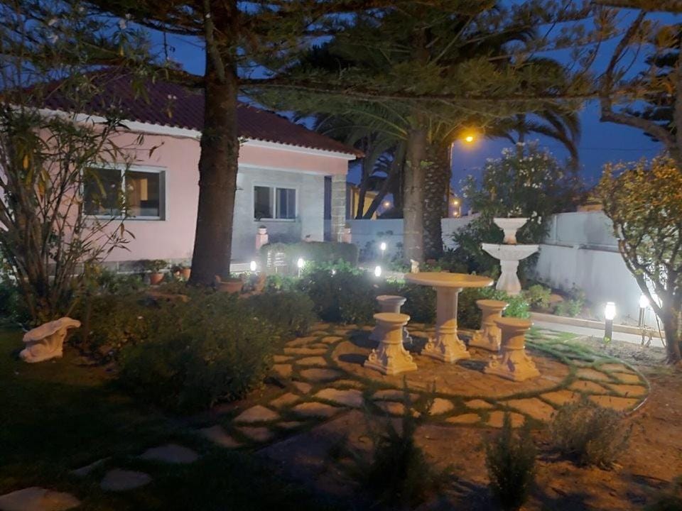 Casa dos Malmequeres - Praia do Magoito - Sintra House in Lisbon District