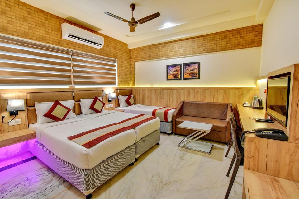 Coffee/tea facilities, Seating area, Dining area, Bedroom, Breakfast