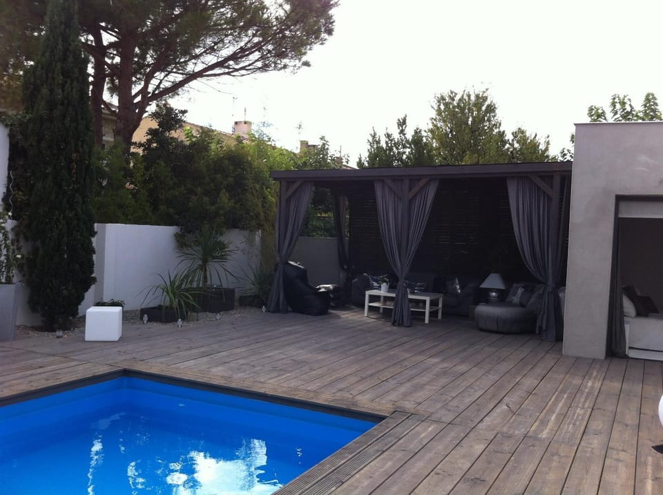 Patio, Swimming pool