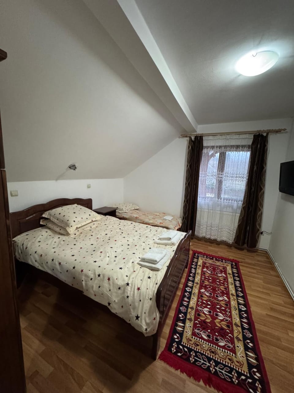 Pensiunea Mirela Bed and Breakfast in Romania