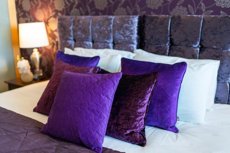 Sea View Luxury City Centre - Best Location Apartment in Galway