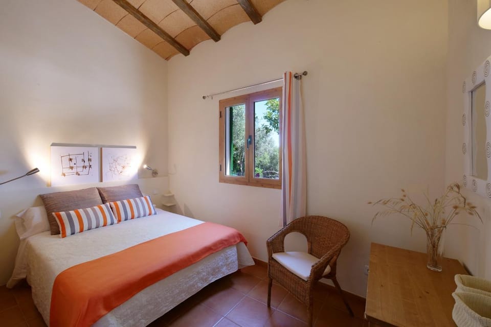 Property building, Living room, Bedroom