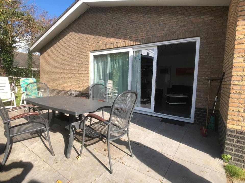 Wielewaal Zijvleugel Apartment in Zeeland, Netherlands