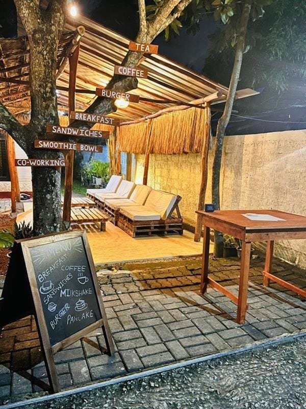 Garden, Seating area
