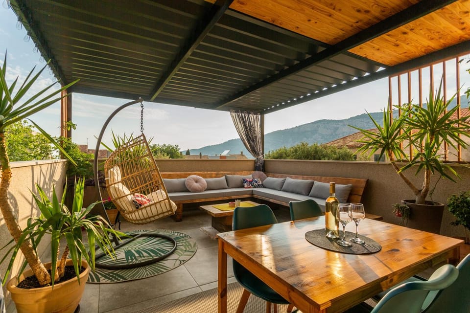 Balcony/Terrace, Seating area