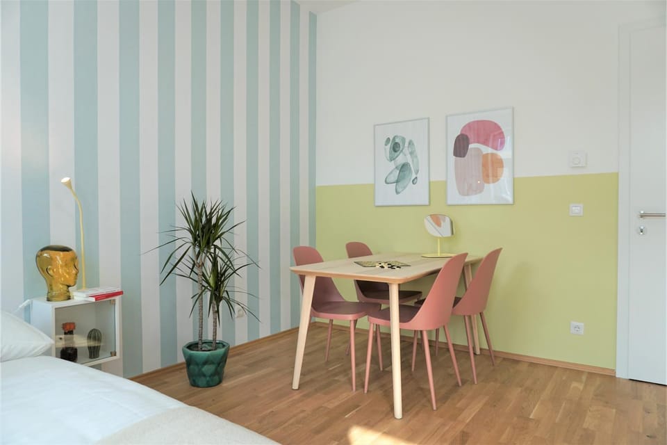 Dining area, Bedroom