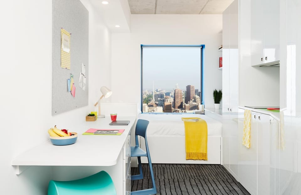 Bed, Kitchen or kitchenette, Bedroom