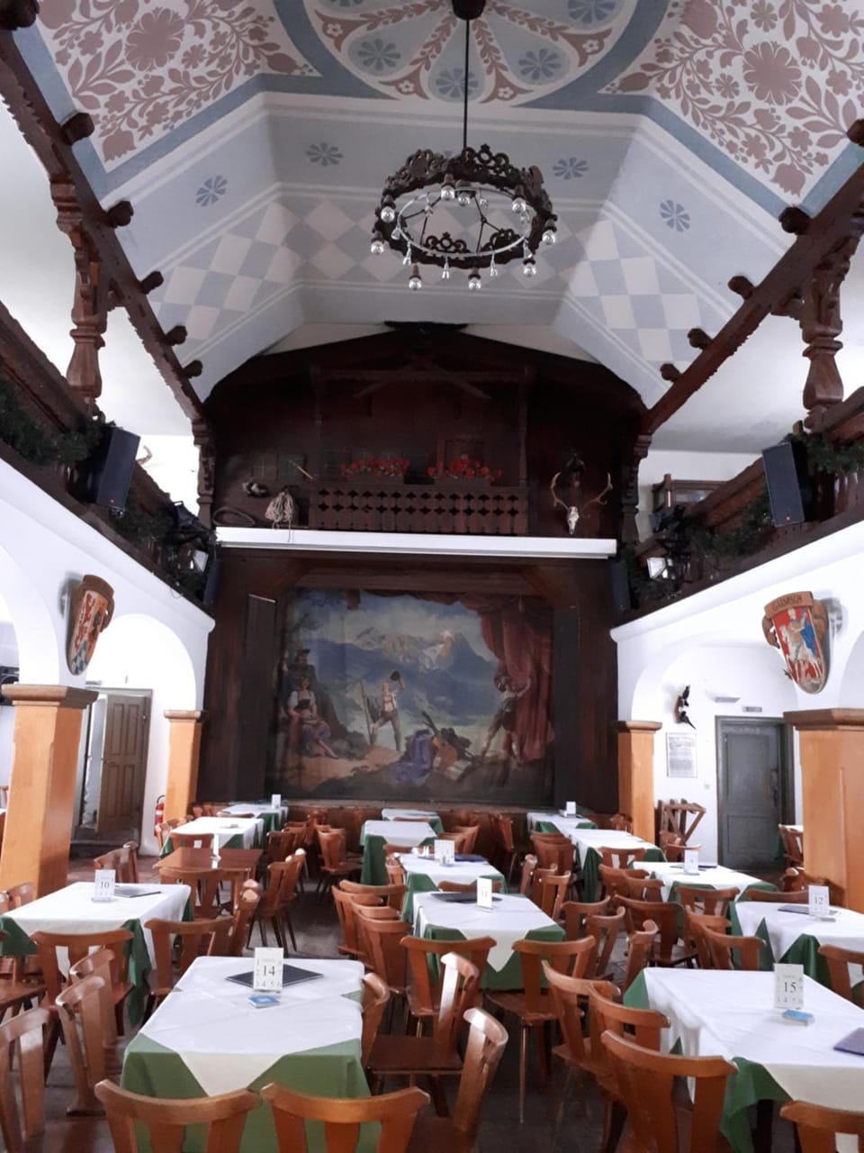 Restaurant/places to eat, Banquet/Function facilities