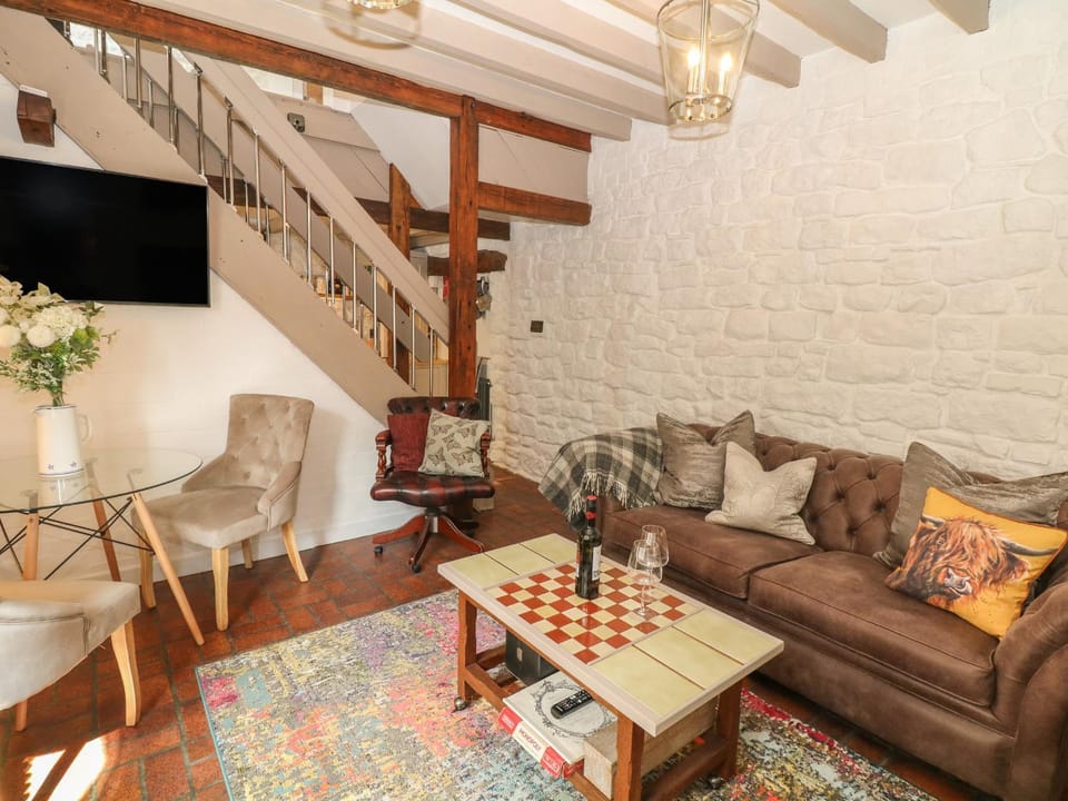 Archway Cottage House in Amber Valley