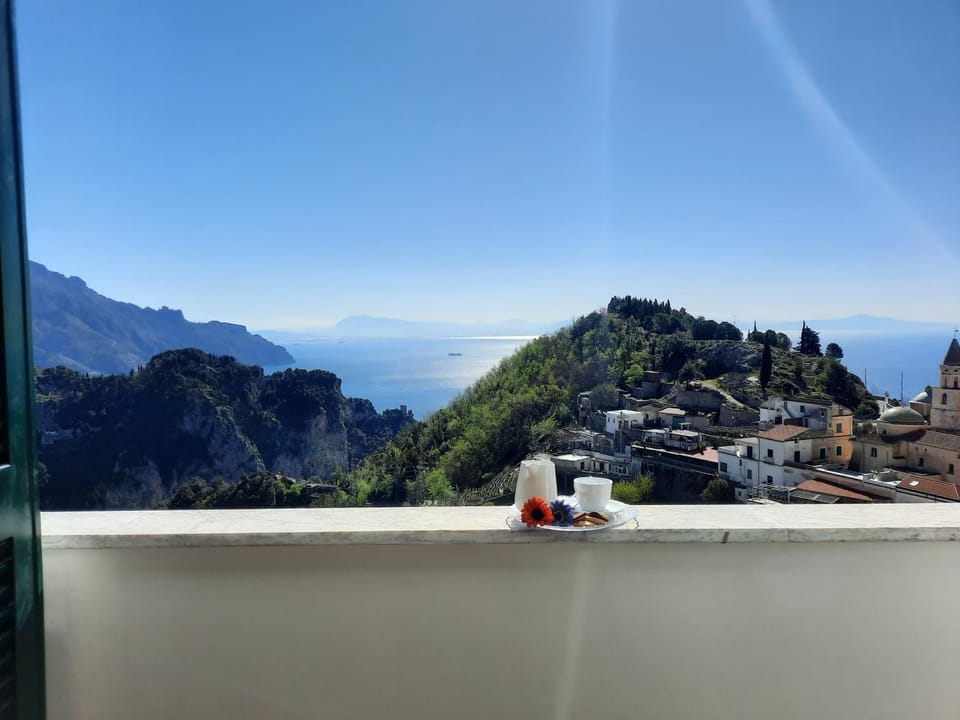 Balcony/Terrace, Mountain view, Sea view