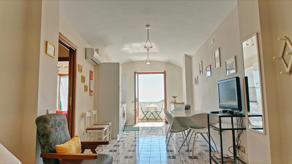 L'Arabesco Apartment House in Amalfi