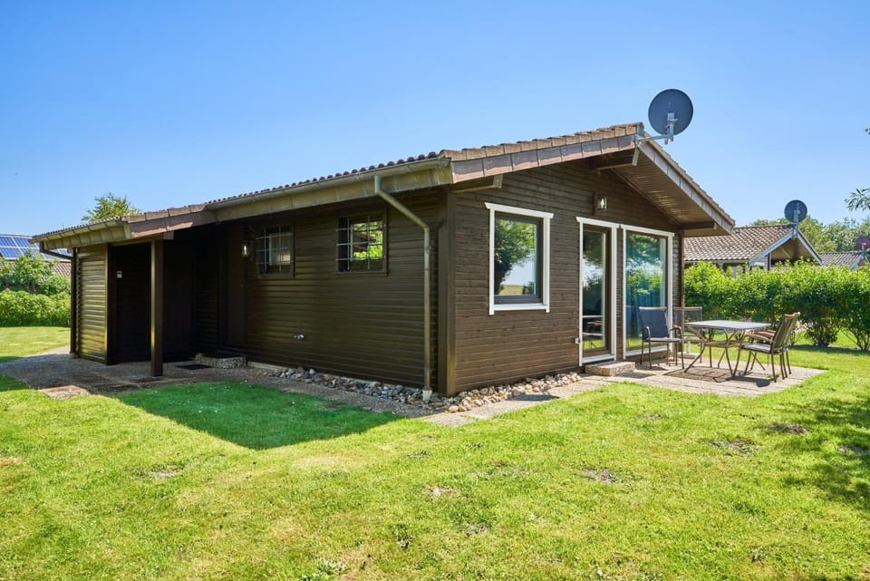 Property building, Garden, Garden view